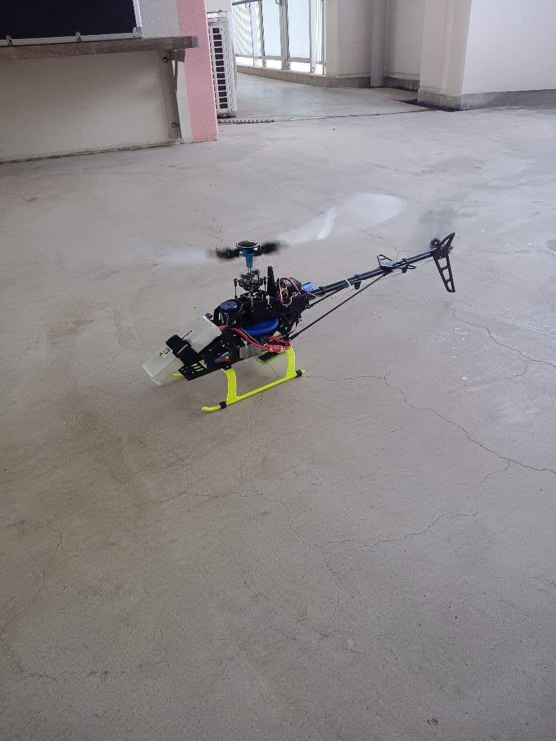 ワルケラV450D03 電動ヘリコプター アルミケース付き、おまけ付（写真