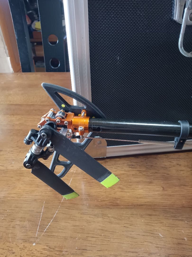 ワルケラV450D03 電動ヘリコプター アルミケース付き、おまけ付（写真