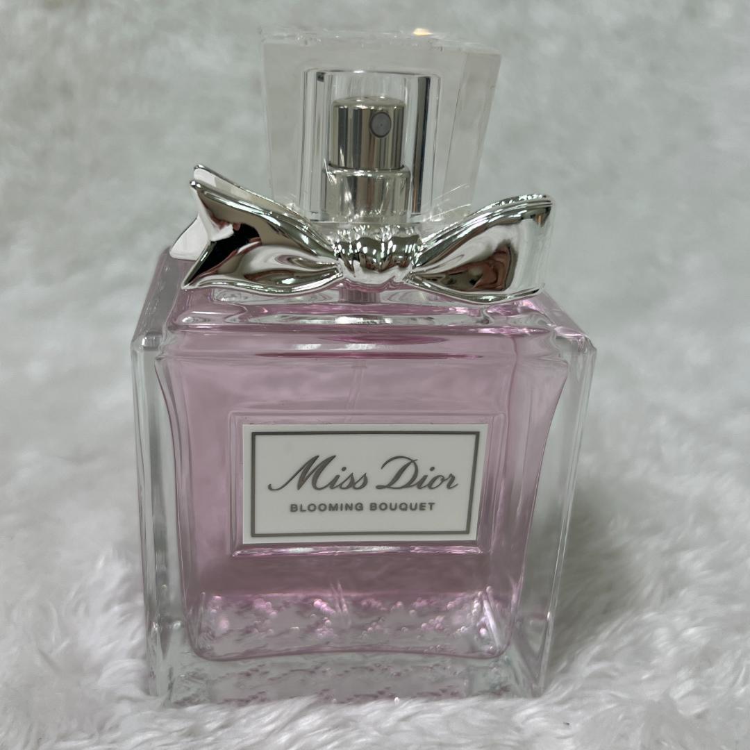 《香水》クリスチャンディオール　ミスディオールブルーミング　ブーケ香水