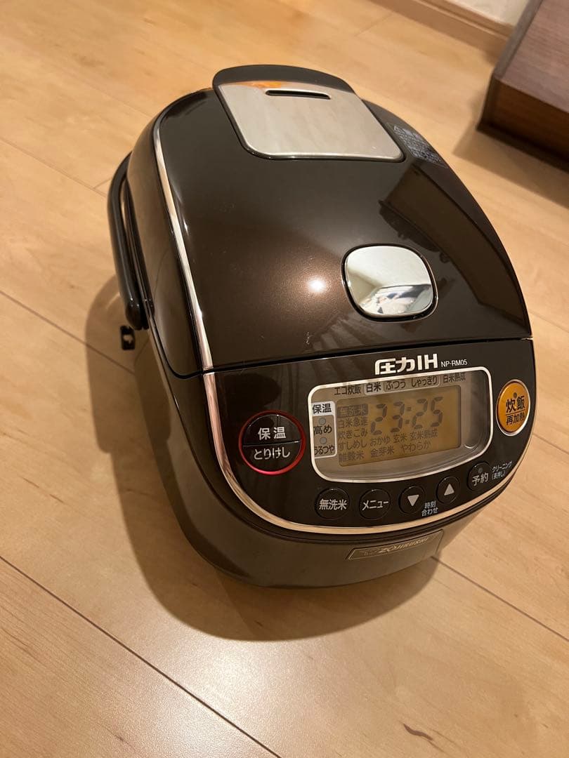 象印炊飯器 3合 極め炊き 圧力IHタイプ 日本製ブラウン NP-RM05-TA Amazon | 象印マホービン 炊飯器 3合 ステンレスブラウン NP-GK05-XT