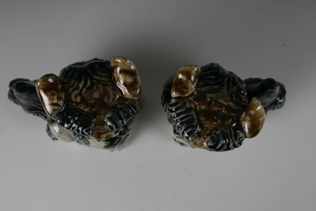 人間国宝金城次郎一門 金城敏徳 作 藍色付立シーサー（中）1対 - メルカリ