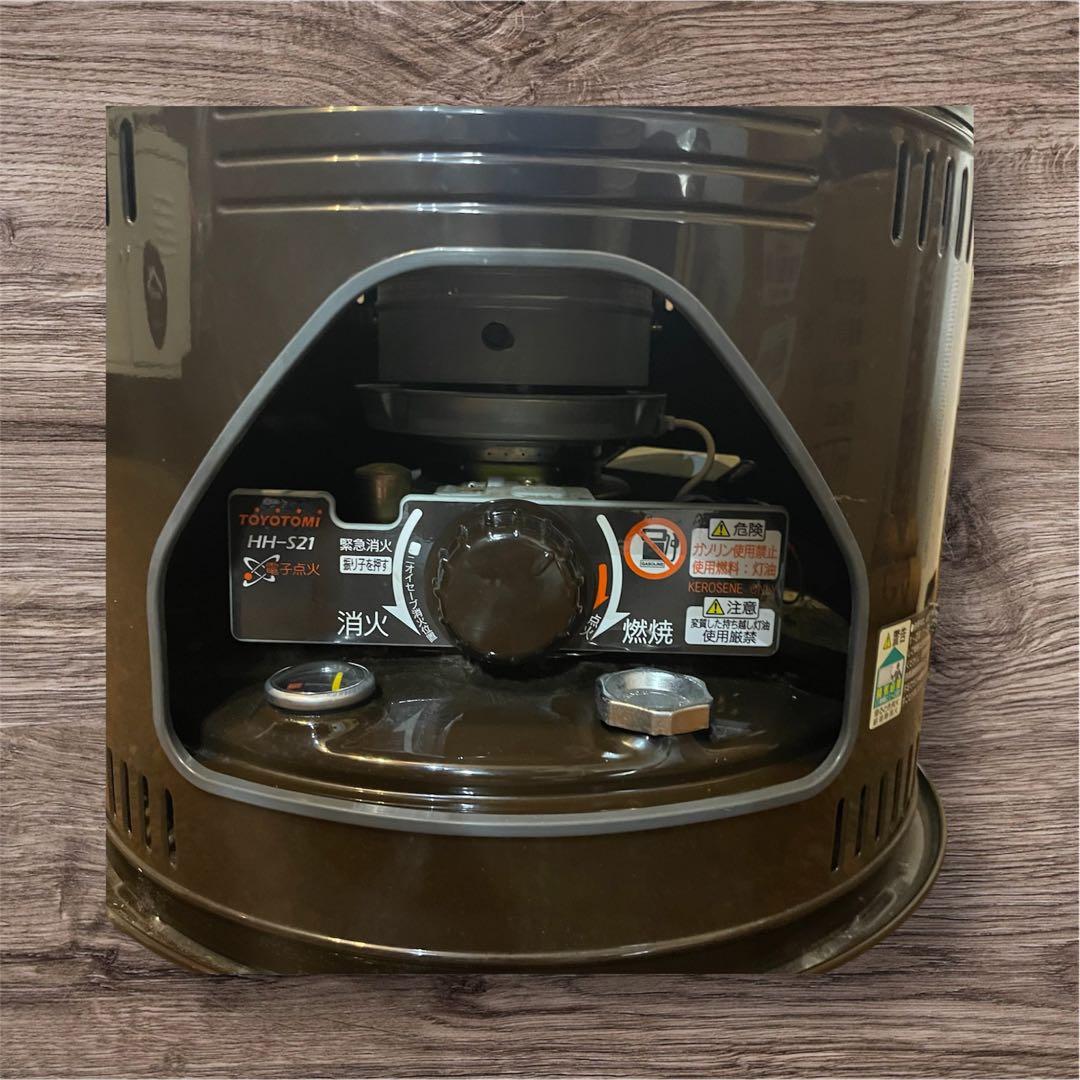 う*ん様 トヨトミ ガスストーブ HH-S21 ブラック - メルカリ