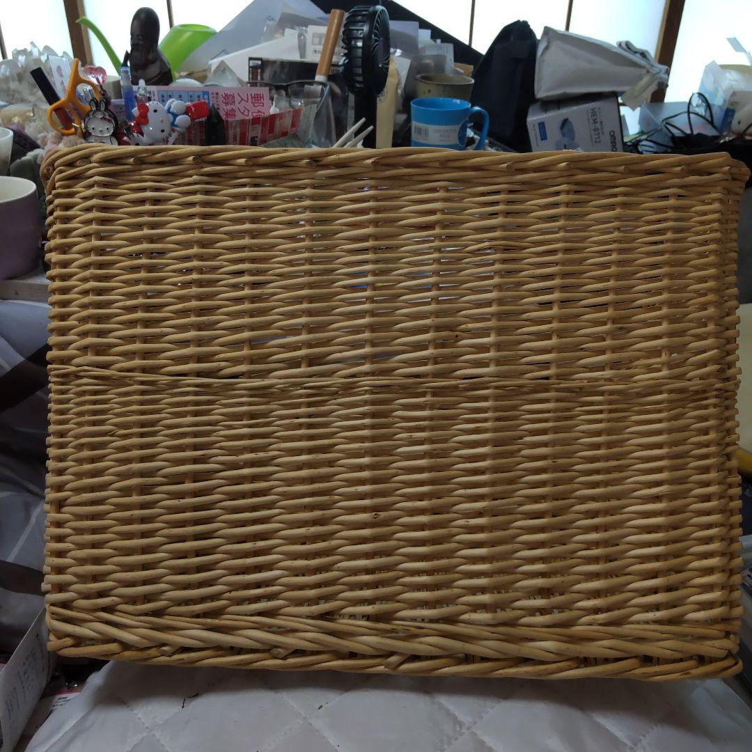 急に値下げ平成レトロ恐らく1999年ハローキティ籐カゴ当時3万弱かなり