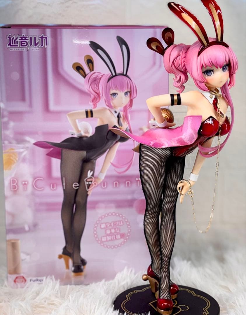 初音ミク 巡音ルカ フィギュア リペイント バニーver ゴールドパーツ