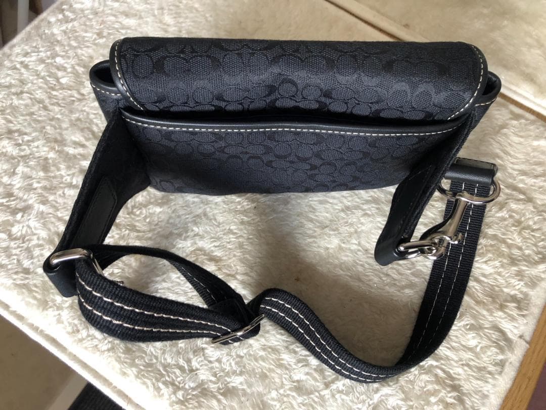未使用に近い】COACH シグネチャー ウエストバッグ+シューズケースのセット