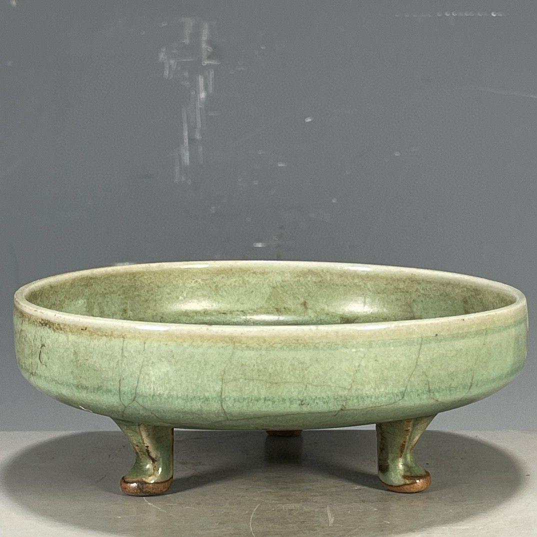 宋汝磁器の3つの足の筆洗をきます  文房 置物 景徳鎮 陶磁器 工芸品 美術品 洗・筆洗 – 燦禾 SANKA