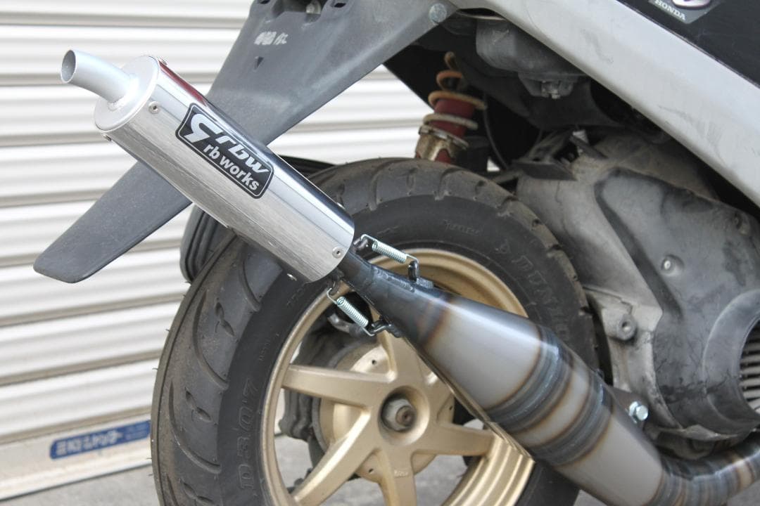 新品☆スーパーディオ(ＡＦ１８．２７．２８)用レーシングチャンバー マフラー ディオ ZX AF18 AF25 AF27 AF28 SR SP Gダッシュ V8 チャンバー