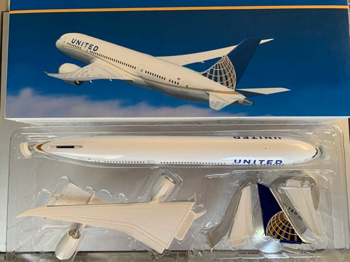 ユナイテッド航空 ボーイング787-9 飛行機 模型 1/200 - メルカリ