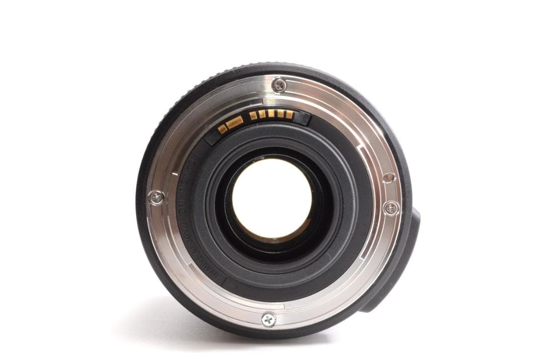 Canon EF-S 18-135mm F3.5-5.6 IS ズームレンズ