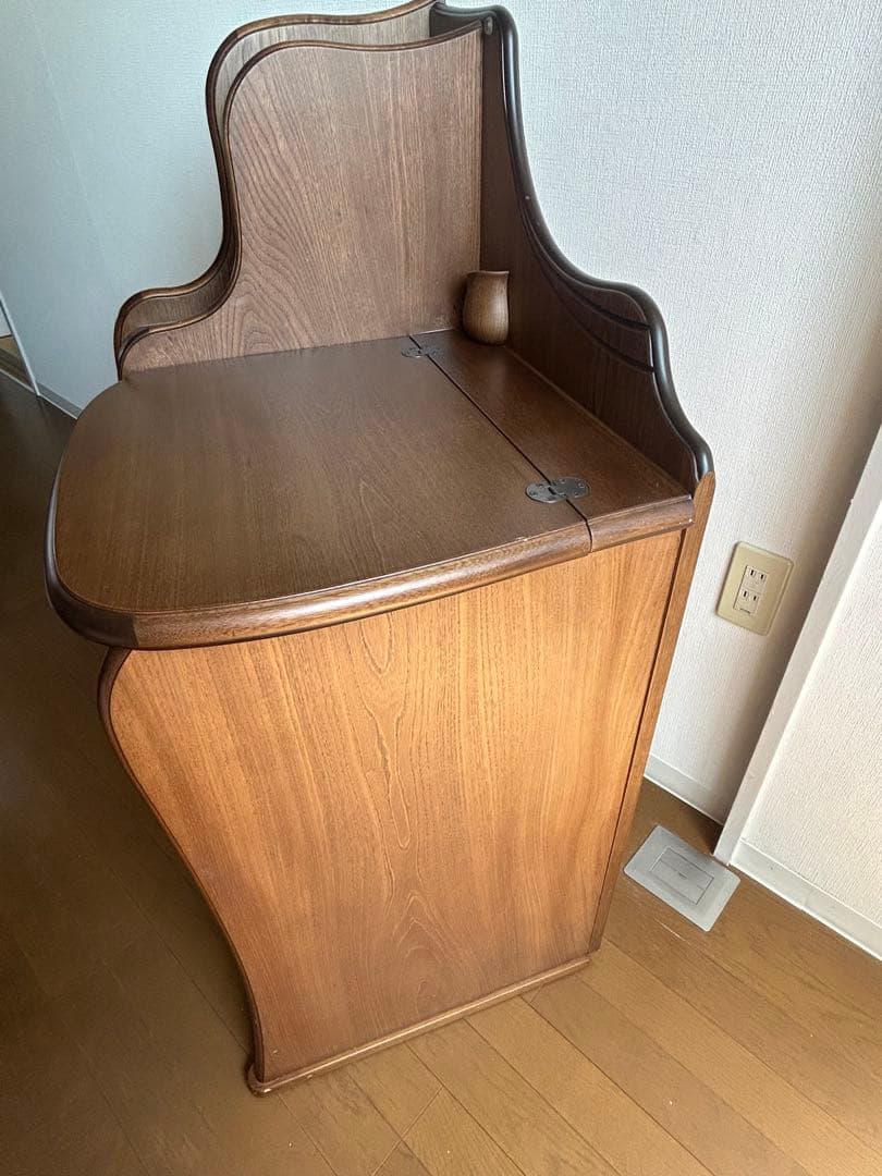 レトロ木製ドレッサー・鏡台・椅子 アンティーク調