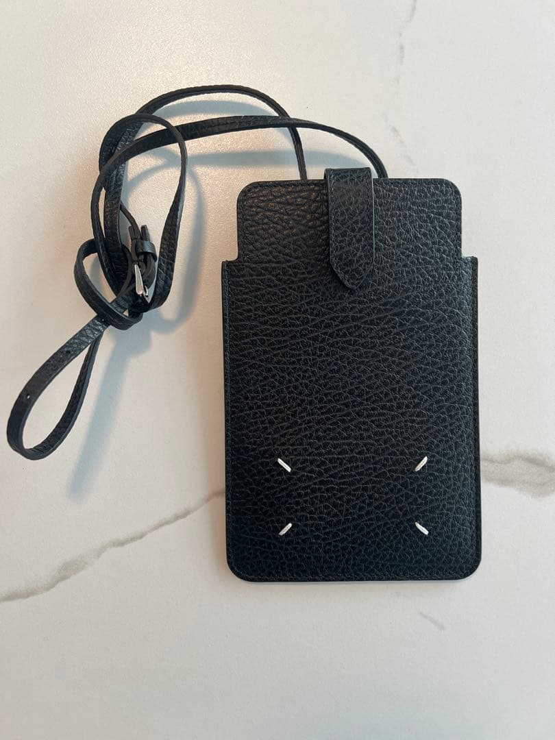 Maison Margiela マルジェラ ショルダーフォンケース スマホケース マルジェラ スマホ ショルダー maison margiela iphone16 ケース