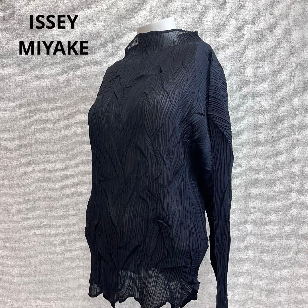 イッセイミヤケ 立体プリーツ 3D ハイネック プルオーバー トップス