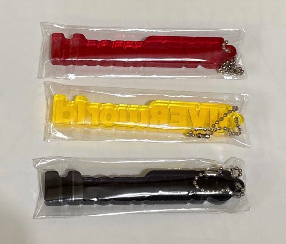 UVERworld☆アクリルブロックキーホルダー☆全3色☆ブラックレッド