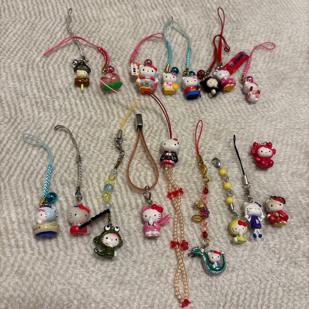 ご当地ハローキティ ストラップ 根付け 18個セット - メルカリ