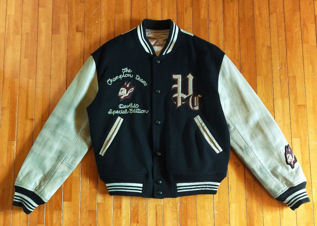 希少品 PAZZO 旧ロゴ 初期物 DEVIL スタジャン デビル - メルカリ