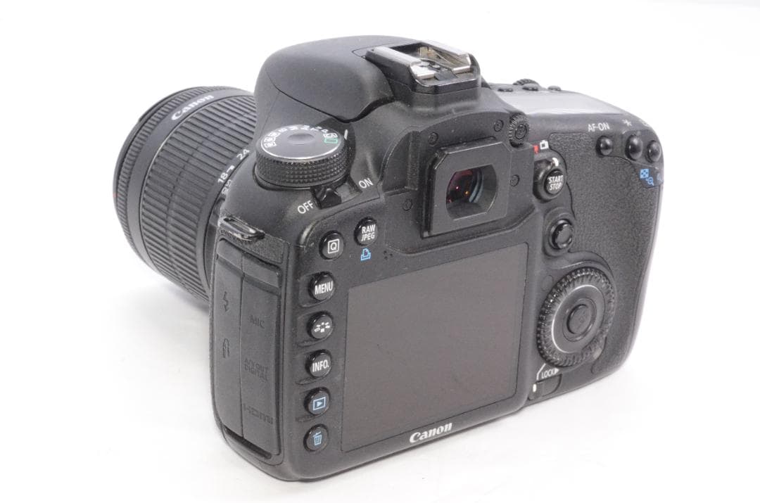 デジタルカメラ Canon EOS 7D/EF-S 18-55mm F3.5-5.6/BG-E7