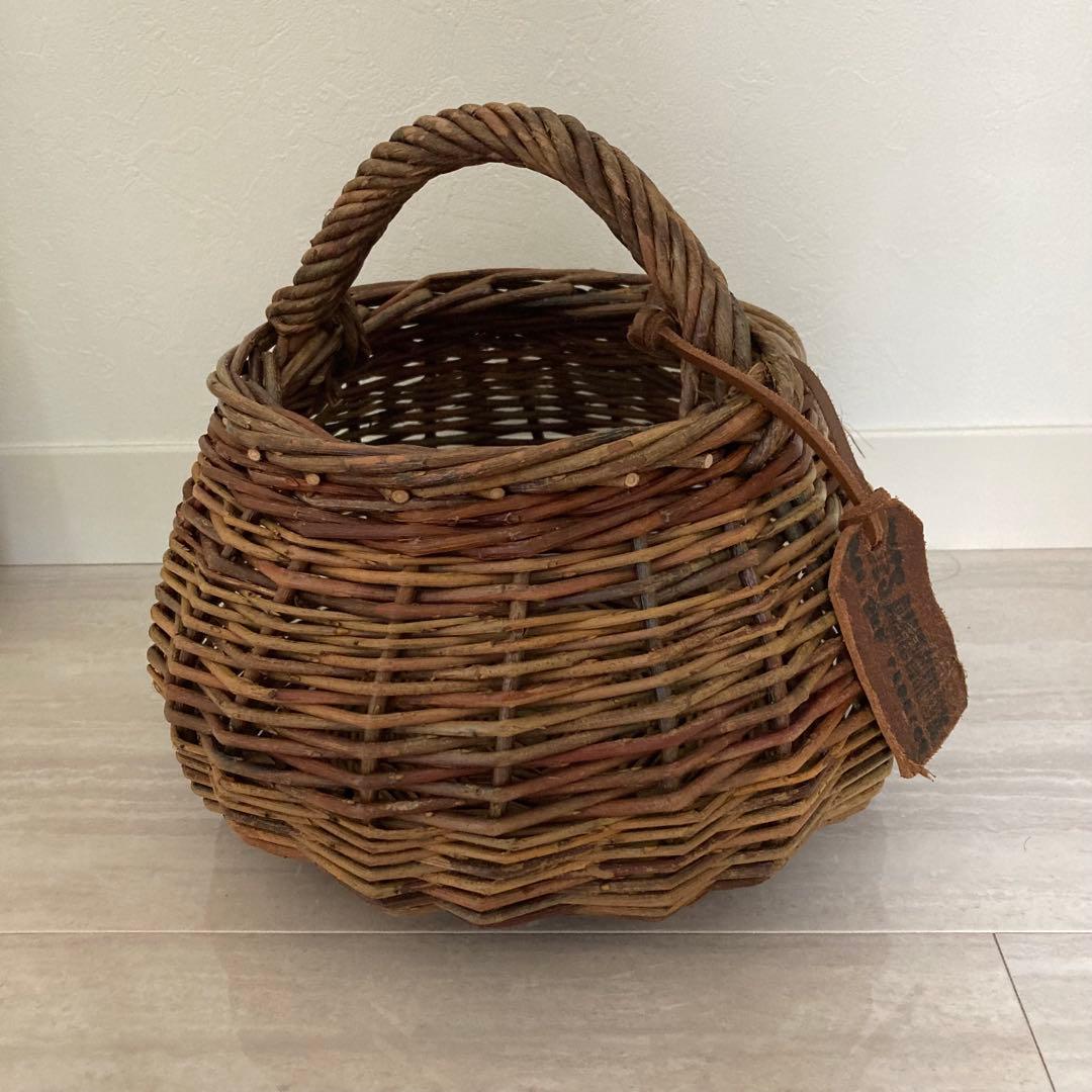 白澤貴子さん　愛用　かごバッグ　YVES ANDRIEUX バスケット