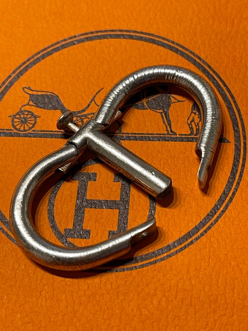 HERMES エルメス シェーヌダンクル カラビナ キーリング - メルカリ