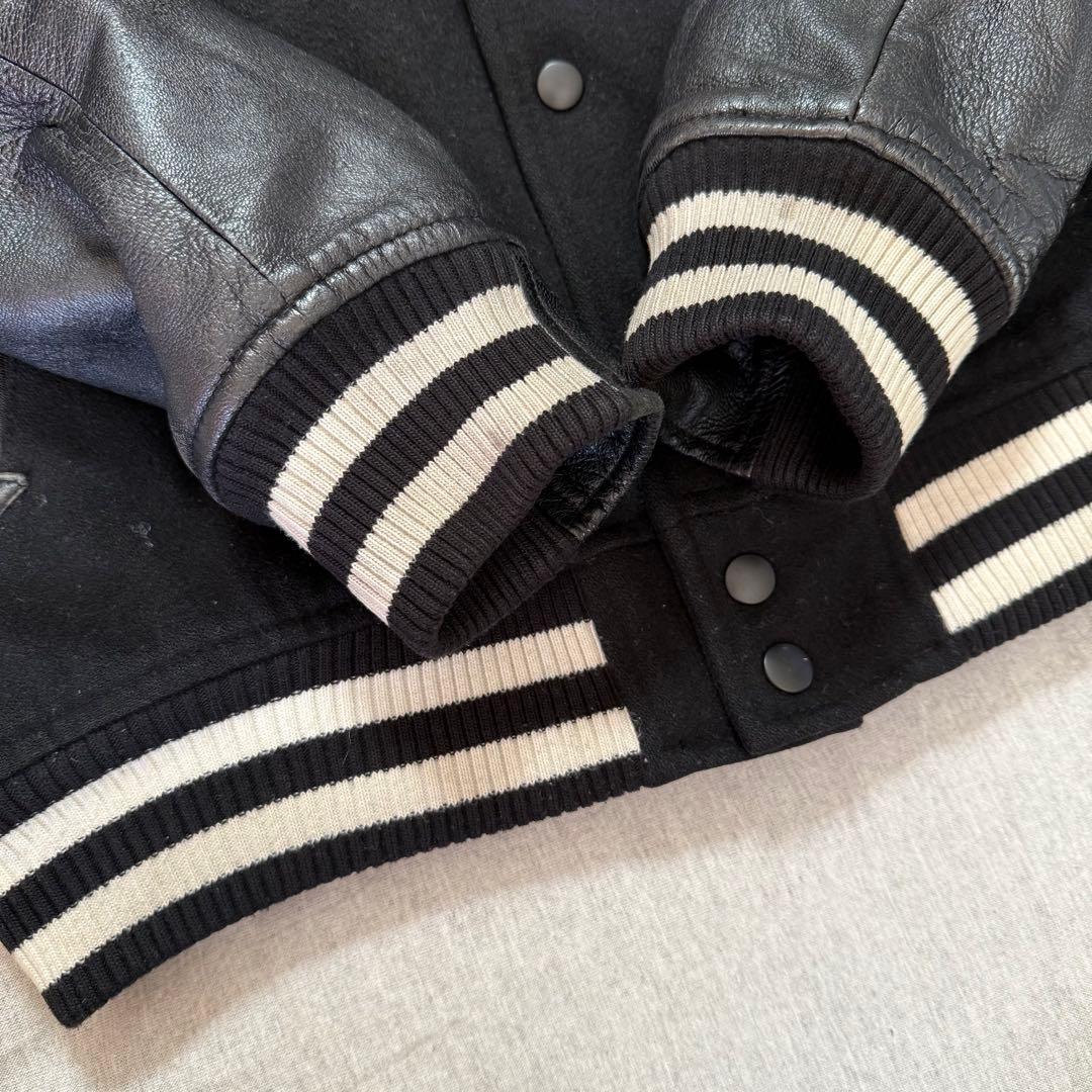 NEW ERA 豪華ワッペン スタジャン NYC 袖レザー 羊革 黒 M - メルカリ