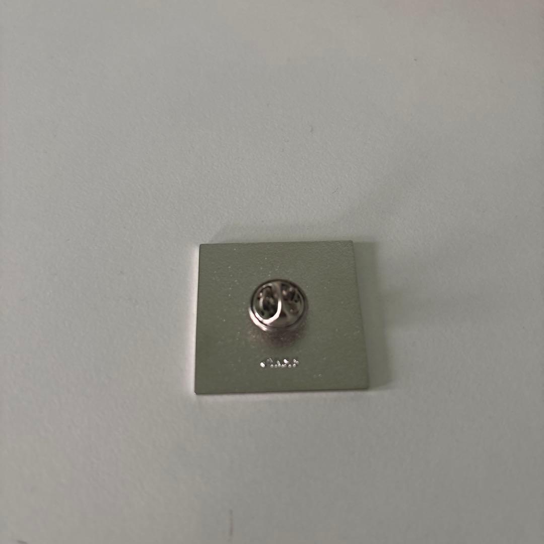 NANA ヤス ピンバッジ 矢沢あい展 - メルカリ