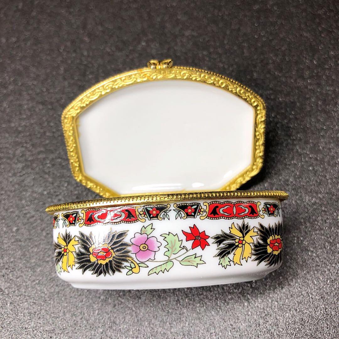 未使用品】マイセン 金彩フラワー ピルケース 小物入れ - メルカリ