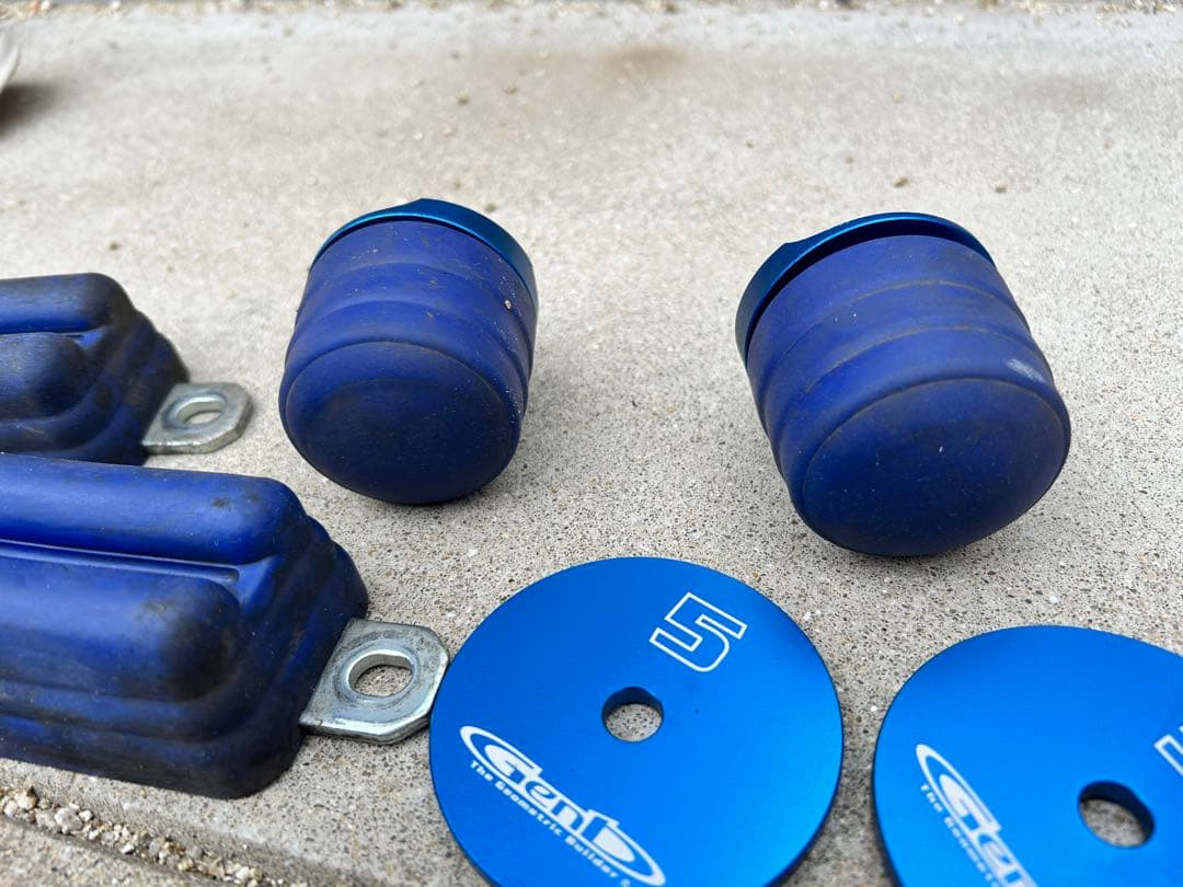 ハイエース 玄武 リバンプストッパー バンプストッパー（再値下げ