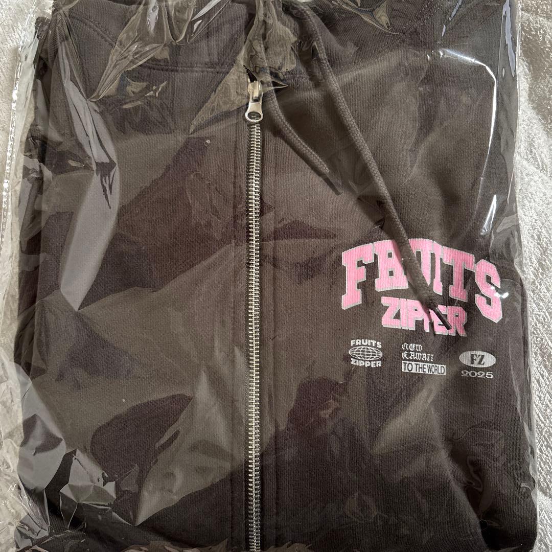 フルーツジッパー FRUITS ZIPPER 推しアピ パーカー 松本かれん - メルカリ