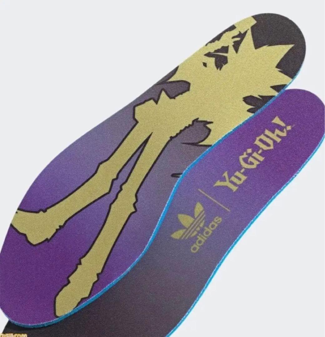 adidas 遊戯王 コラボ ADI2000 ブラックマジシャン付 28cm - メルカリ