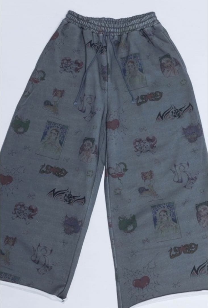 完売品‼️仲里依紗RE.アールイードット手書きスウェットパンツスミクロ