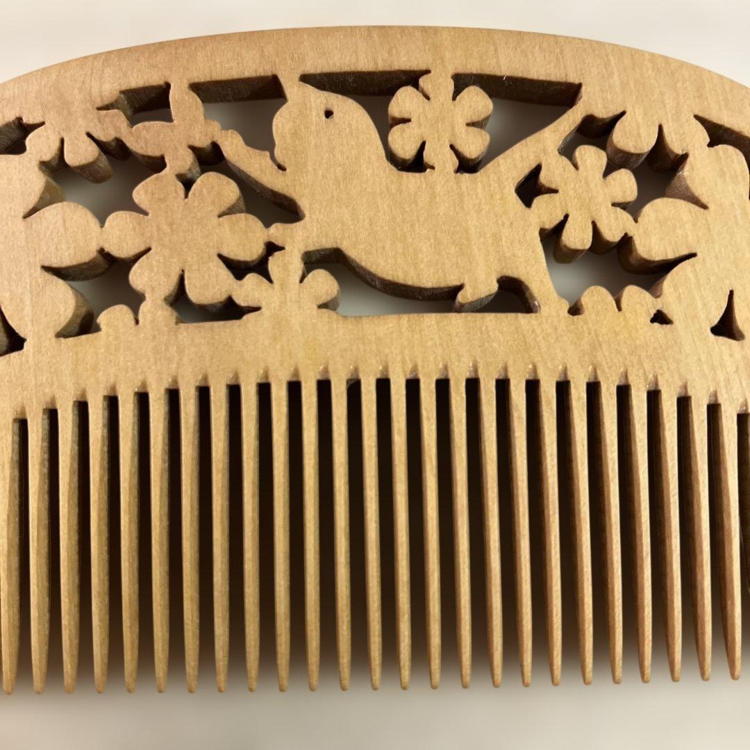 最終価格《定価¥39,500》 つげ櫛 透かし彫り　猫 紅珊瑚　さつまつげ