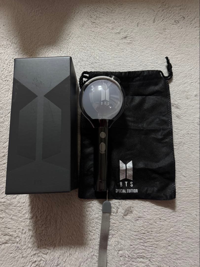 BTS アミボム OFFICIAL LIGHT STICK VER.4 - メルカリ