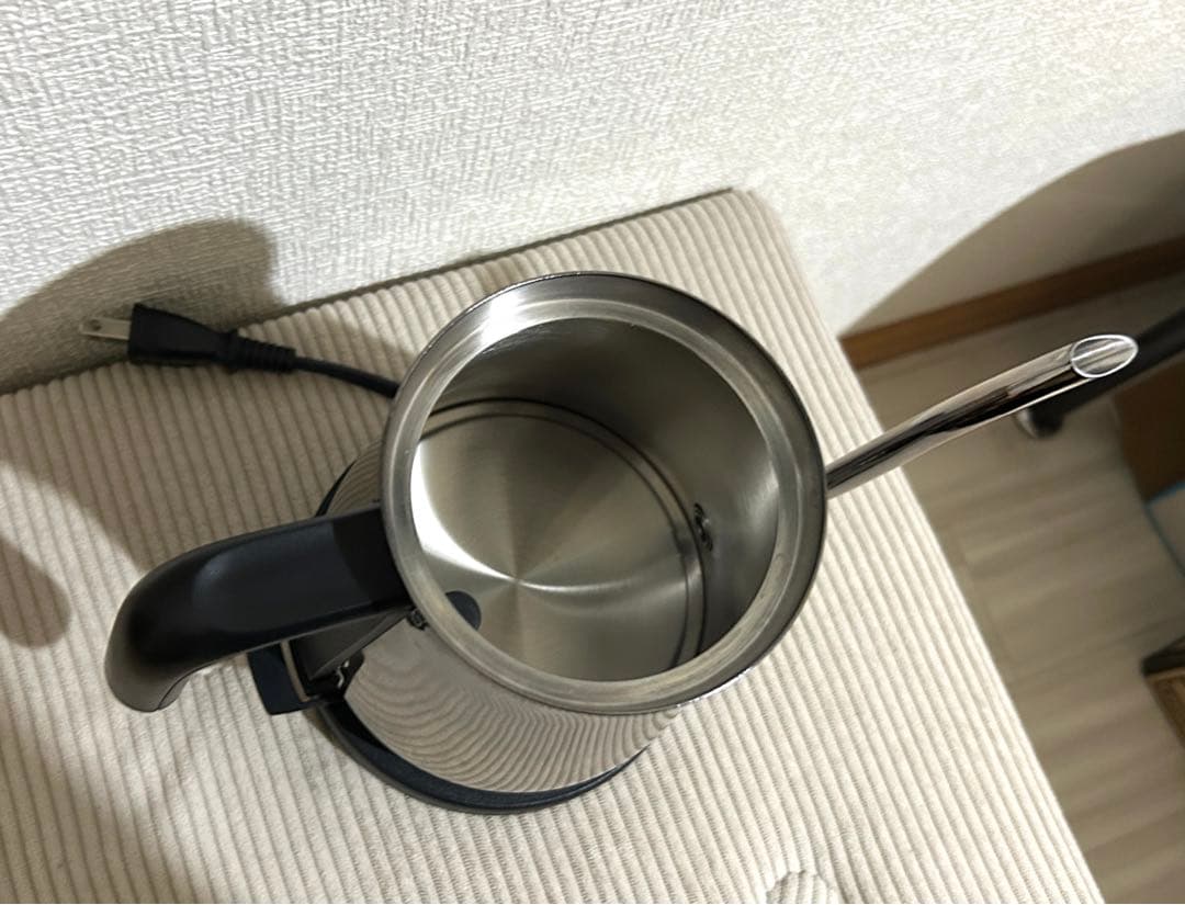 【BALMUDA】バルミューダ 電気ケトル クローム 0.6L 中古品 動作品