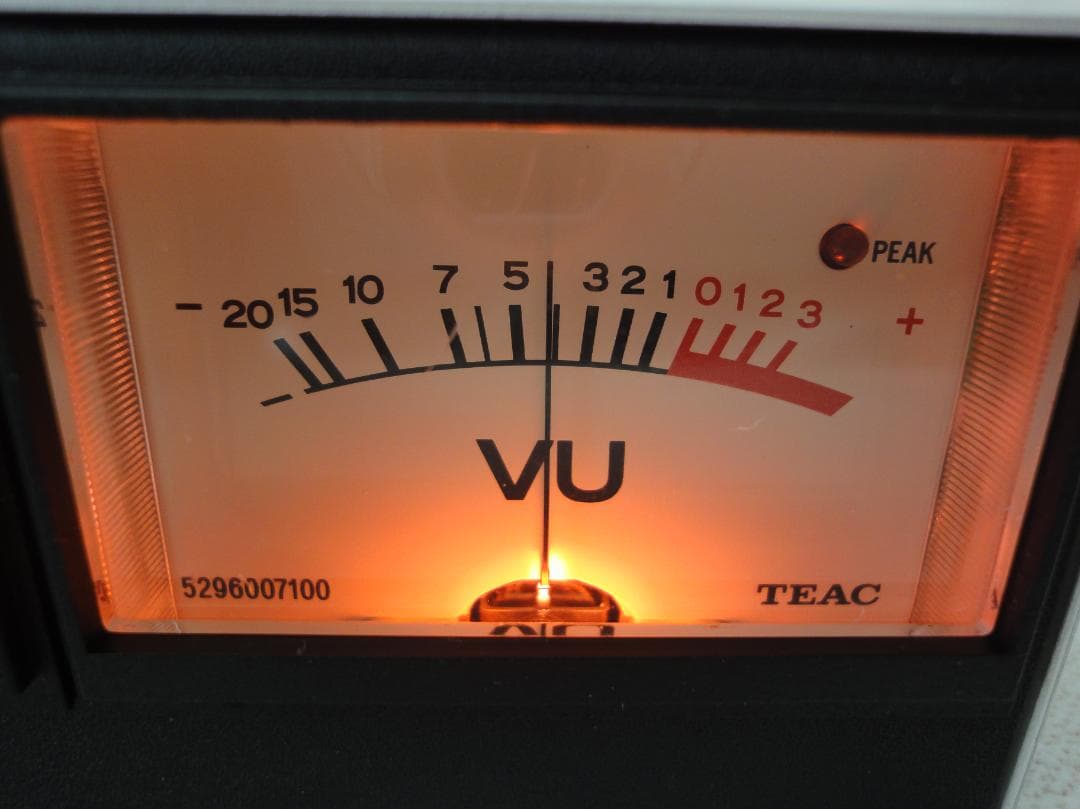 自作ステレオVUメーター204号機(TEACピーク表示機能LED付) - メルカリ
