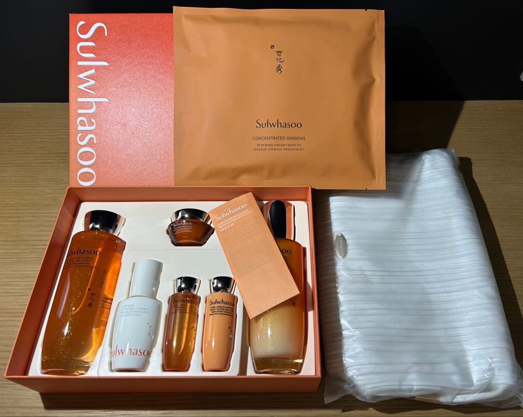 【新品未使用】雪花秀 ソルファス 滋陰生(ジャウムセン)セット7点＋ポーチ OIL Sulwhasoo 雪花秀 ソルファス 滋陰生 ジャウムセン アンプル