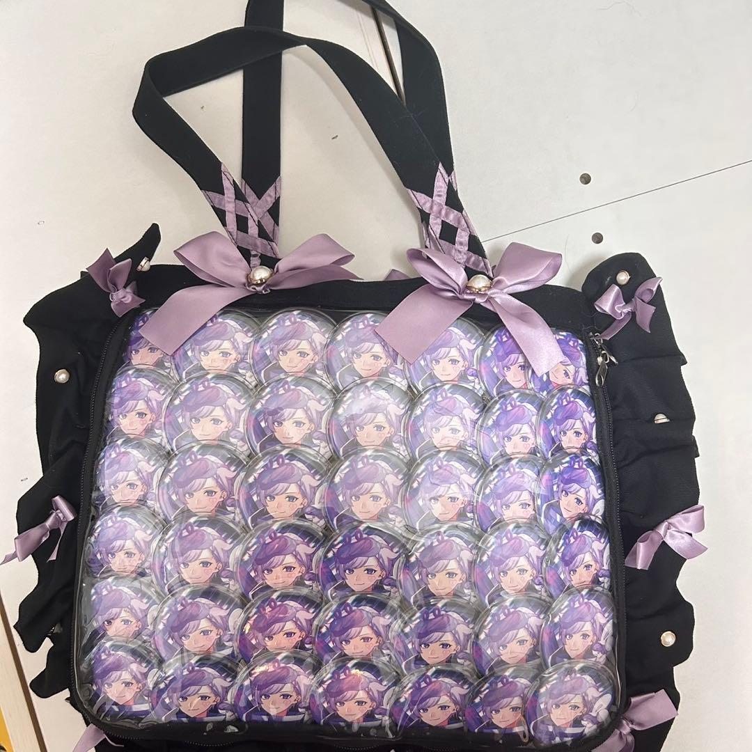 いれいす 初兎 clutch42個 + 痛バ ザッカマート A4 - メルカリ