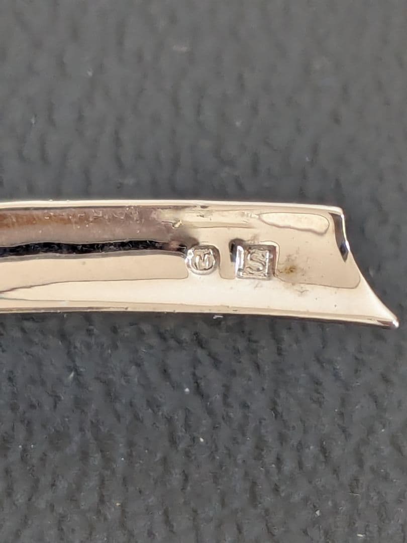 ゆ*い様 MIKIMOTO リボンデザイン シルバーブローチ パール付き