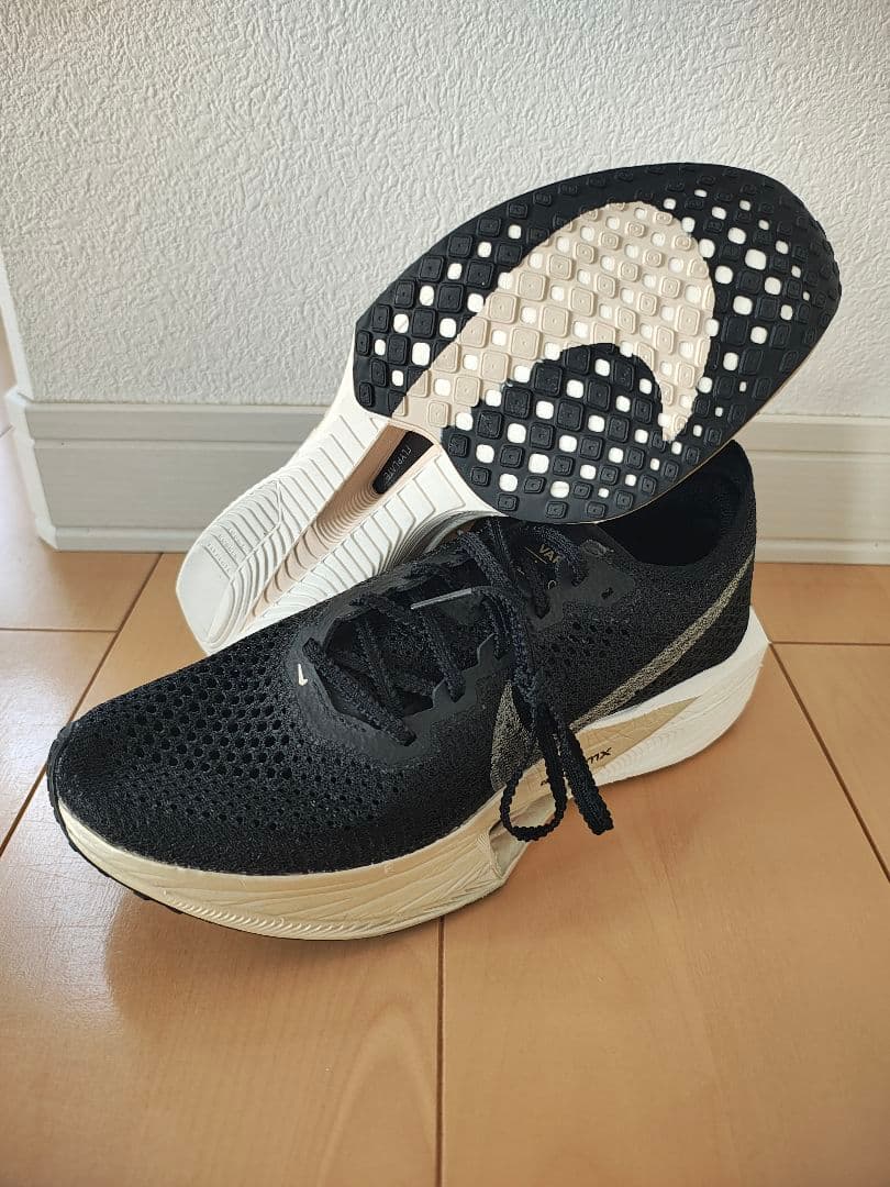 【美品】ナイキ ヴェイパーフライ ネクスト% 3 メンズ25.0cm ナイキ ZOOMX VAPORFLY NEXT% 3 ズームX ヴェイパーフライ ネクスト% 3
