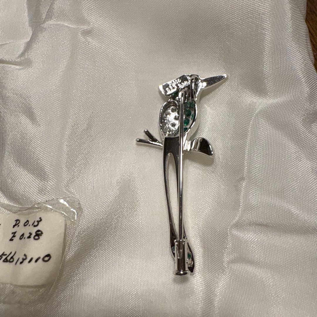 鳥型ブローチ Pt エメラルド ダイヤ