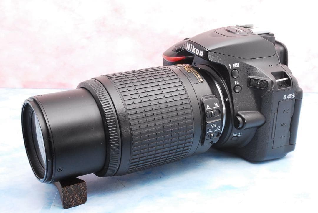 ニコン D5600☆望遠レンズ付Wレンズ☆スマホ転送OK☆一眼レフカメラ