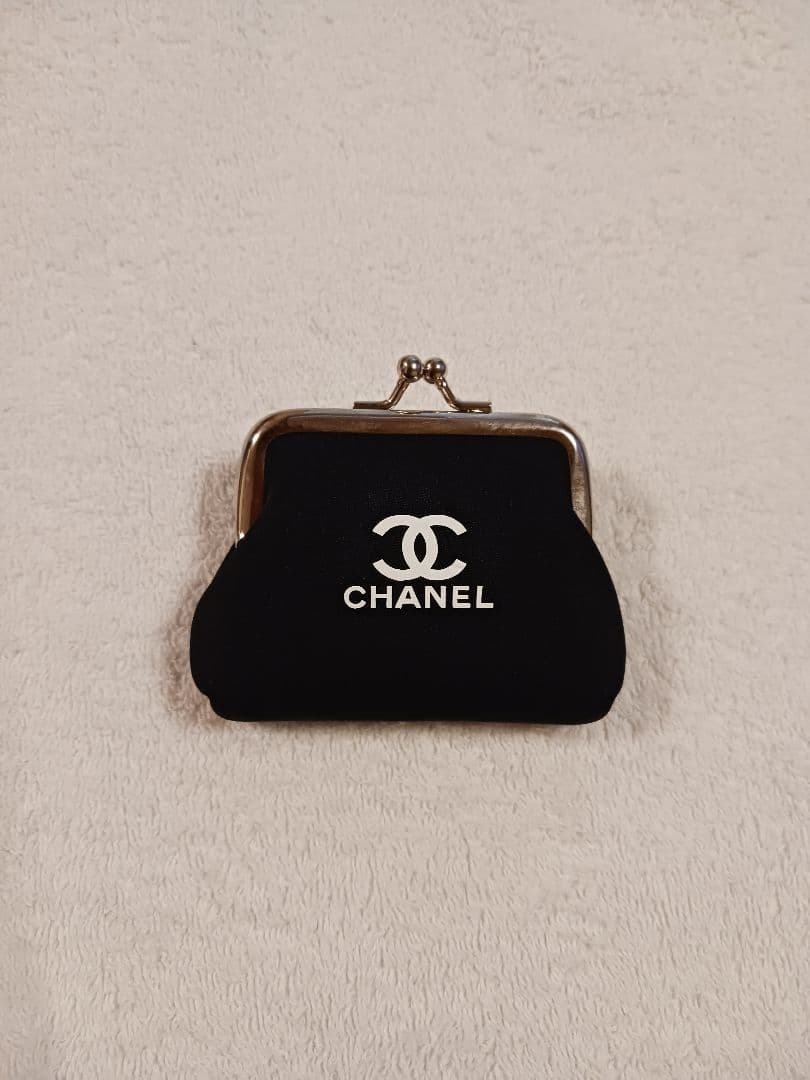 CHANELシャネル ノベルティ コインケース がま口 - メルカリ