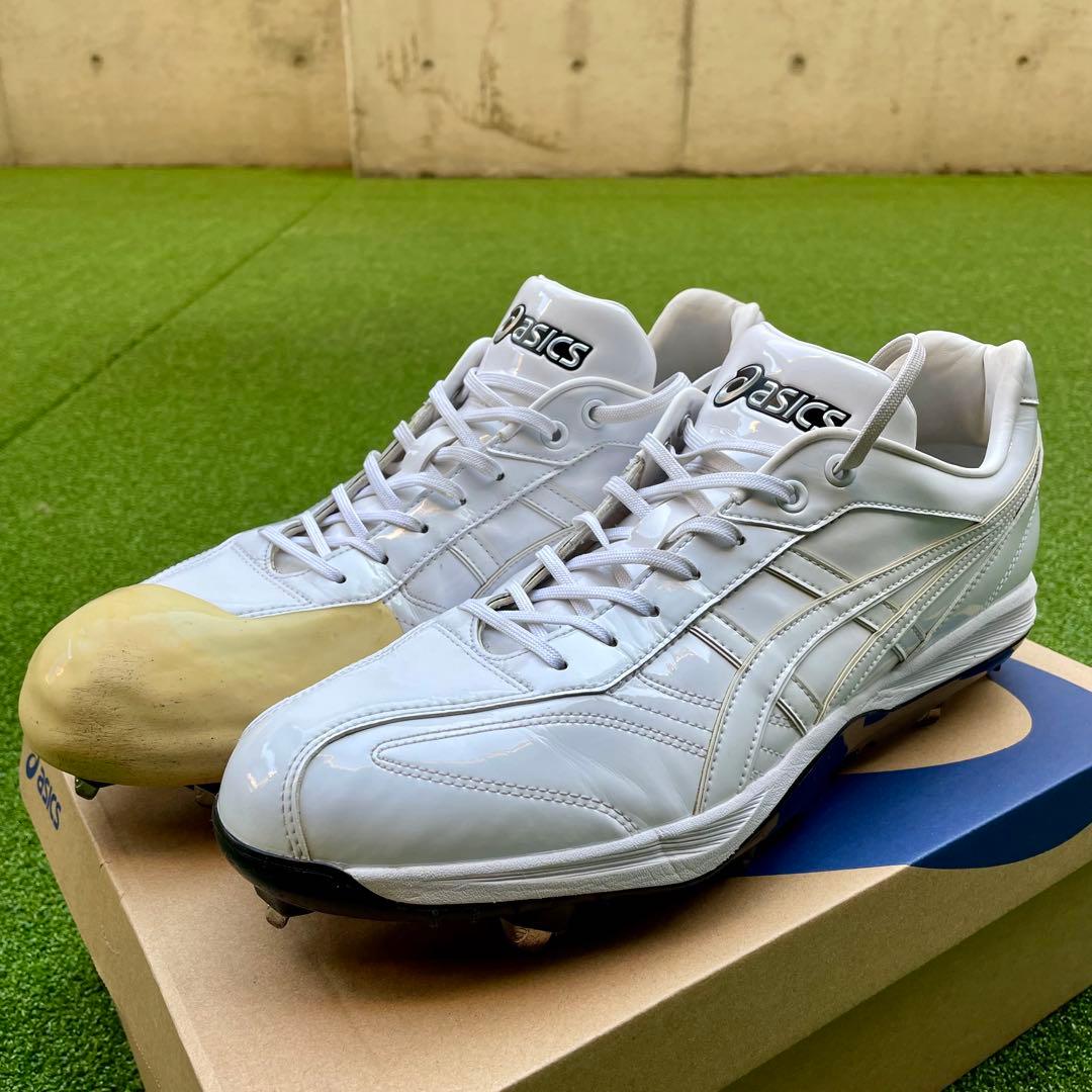 asics オーダースパイク白 (投手用)30.5cm (未使用インソール付き)