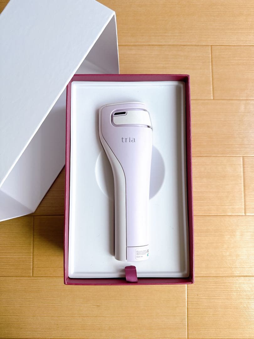 【美品】トリア・スキンエイジングケアレーザー Amazon.co.jp: トリア・スキン エイジングケアレーザー レーザー美顔器