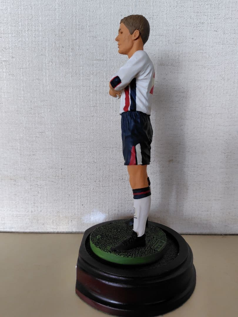 マイケル・オーウェン フィギュア 20番