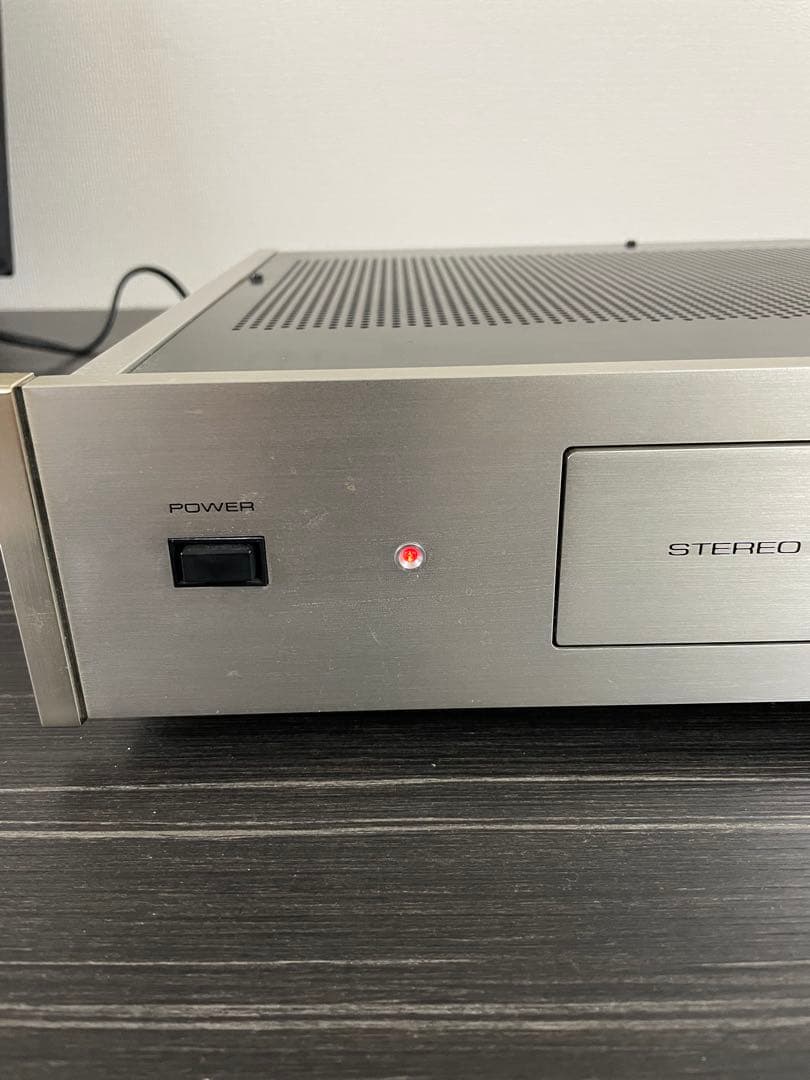 Accuphase アキュフェーズ C-220 プリアンプ 通電確認済み