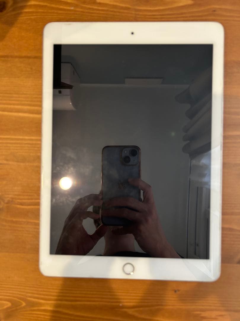 Apple iPad pro シルバー 本体 11インチiPad Pro Wi‑Fiモデル 256GB（標準ガラス搭載）- シルバーを