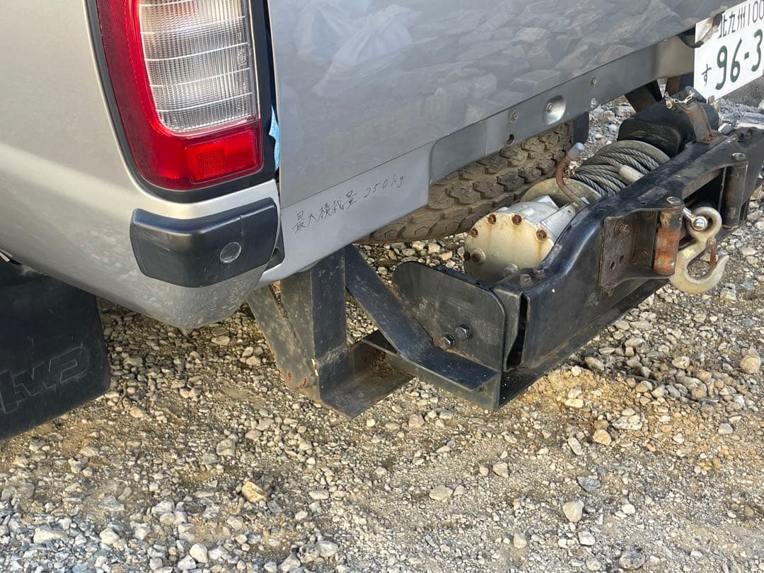 TOYOTA純正 12V ランクルの純正オプションウインチ ランドクルーザー