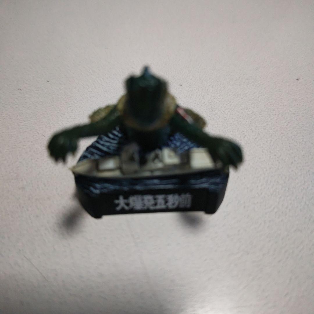 ウルトラ怪獣名鑑 シークレット含4点セット 商品説明を確認願います