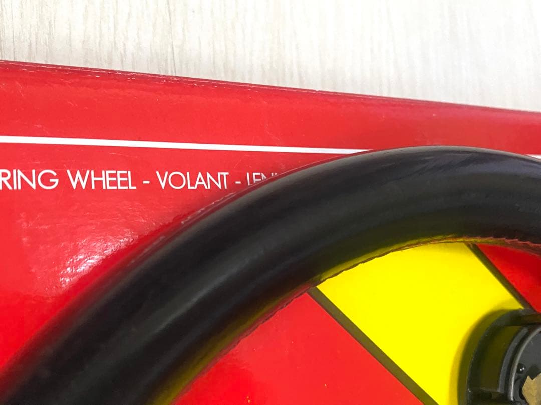 MOMO CORSE 320mm レザーステアリング 即決大歓迎 - メルカリ