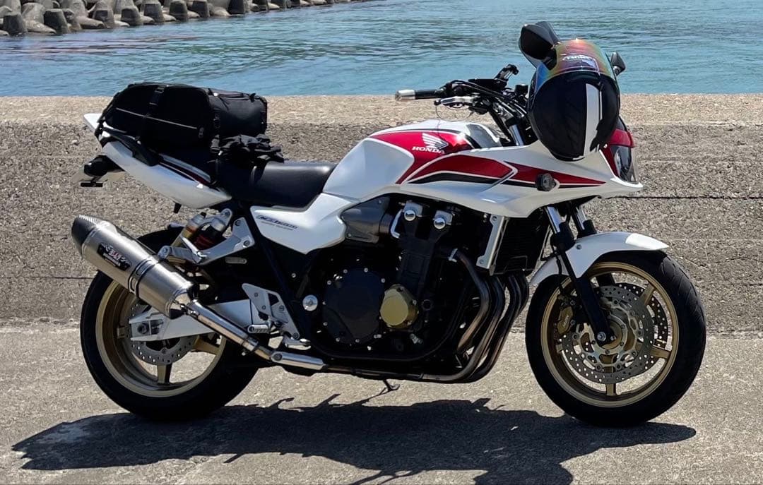 CB1300 SC54 ヨシムラスリップオンサイレンサー R-77Jサイクロン
