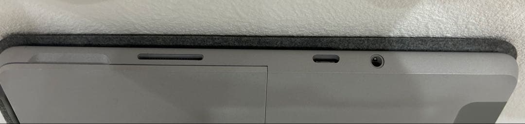 【三辻愛子取置き】Microsoft Surface Go